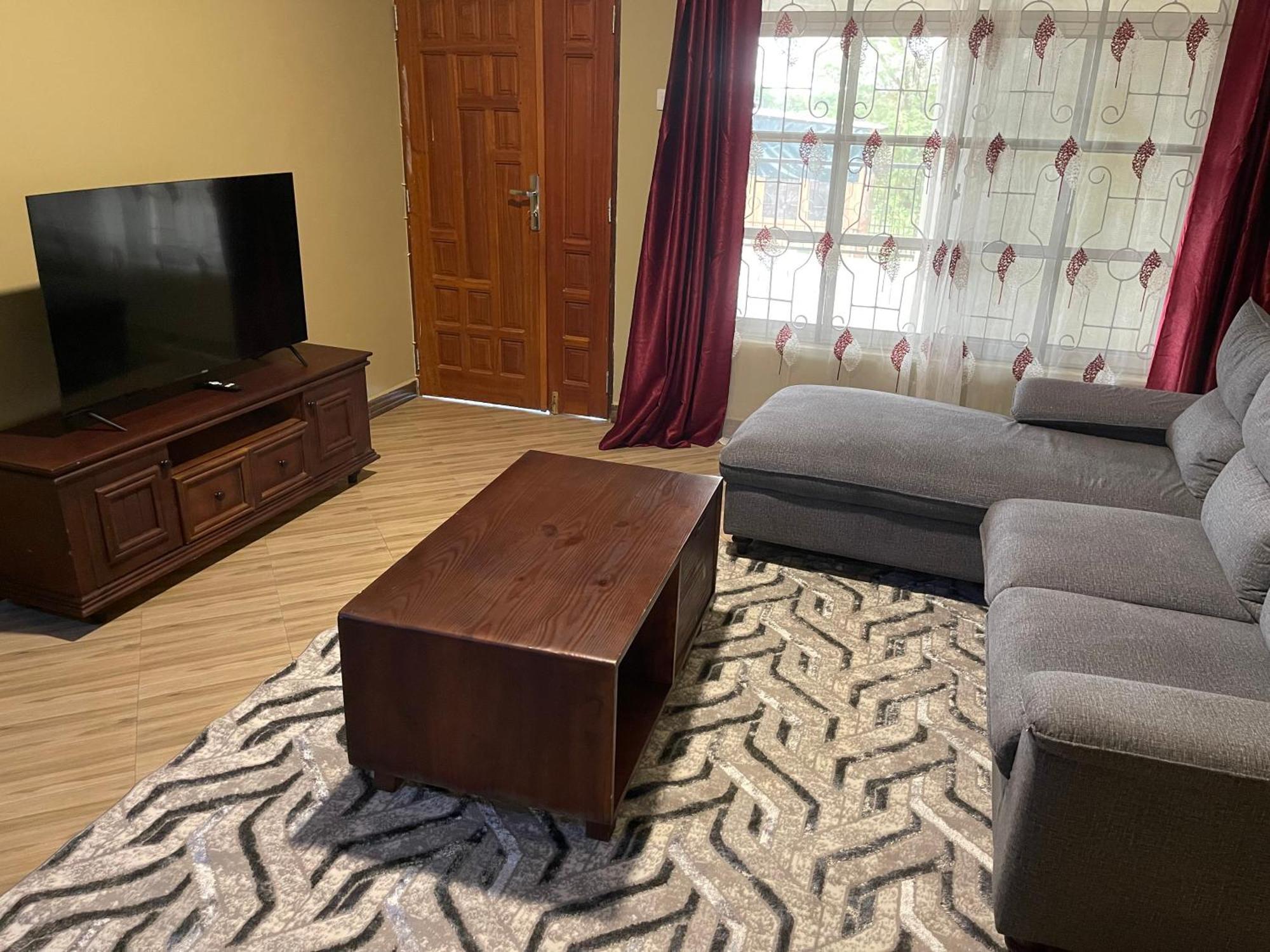 The Golden Suite Apartment Arusha Buitenkant foto